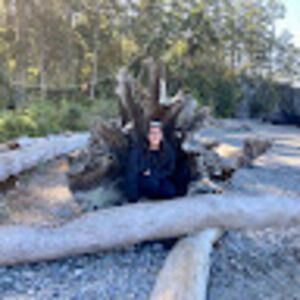 Meet your Posher, Desiree